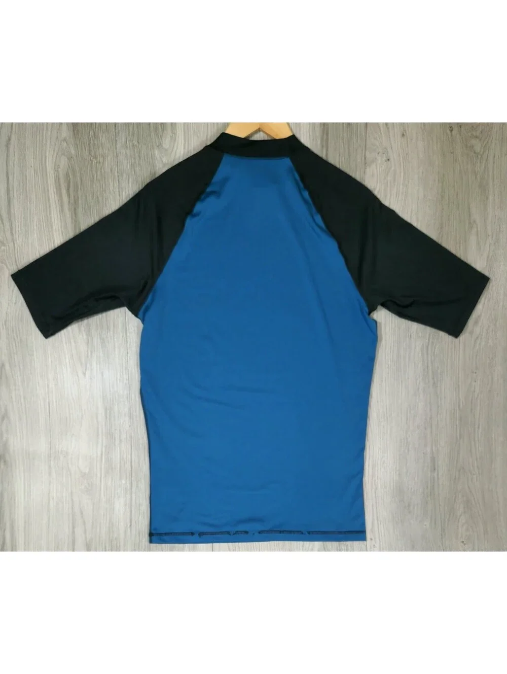Quiksilver Rash Guard Surf Men’s XL Blue Black Short Sleeve UV Swim Tee #14